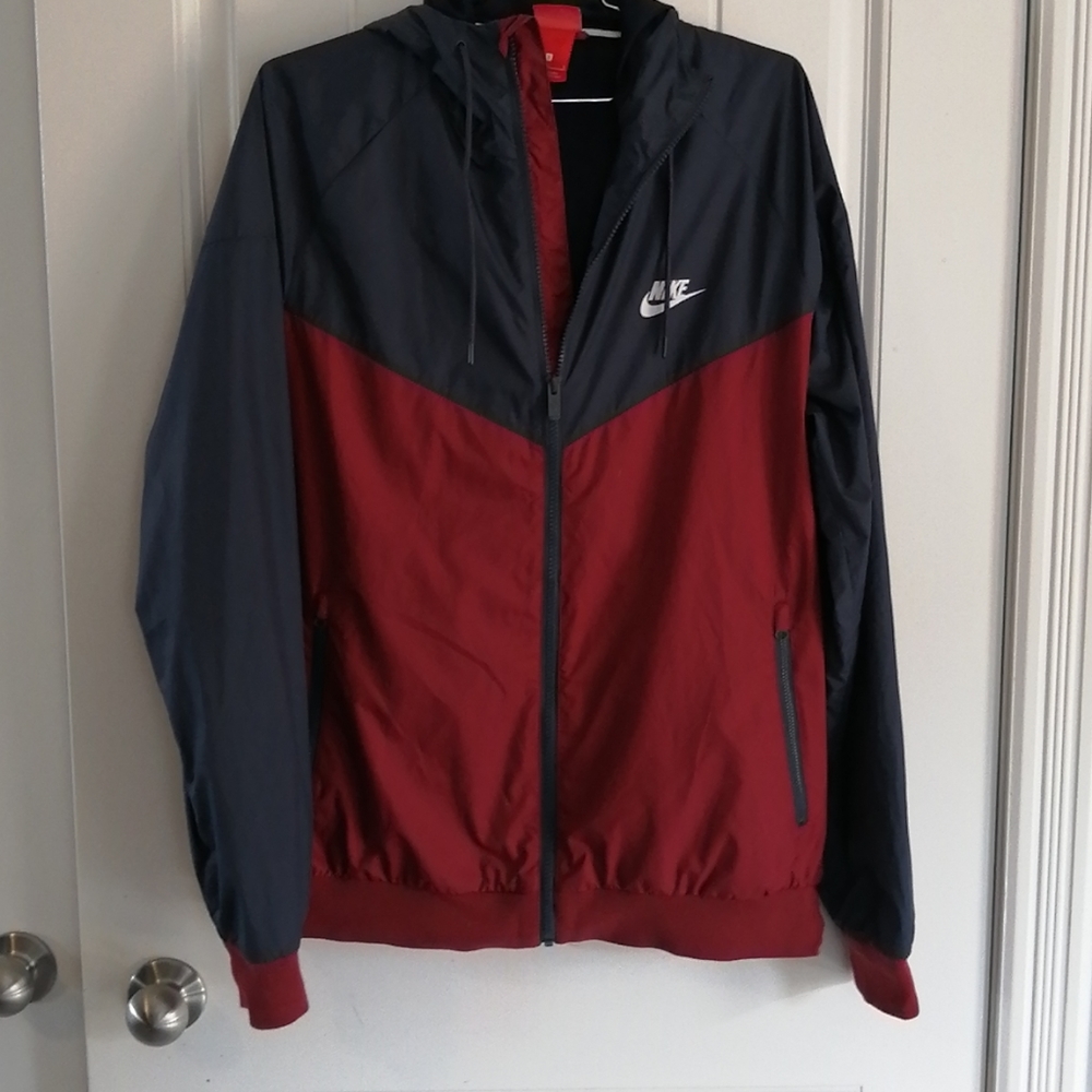 Brand new Nike jacket large